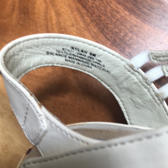 BareTraps Nylah sandal in crème, 8M - Picture 5 of 5